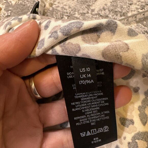 ANTHROPOLOGIE MAEVE Katia Leopard Print Ruffled Button Up Blouse Size 10 Career - Picture 11 of 13